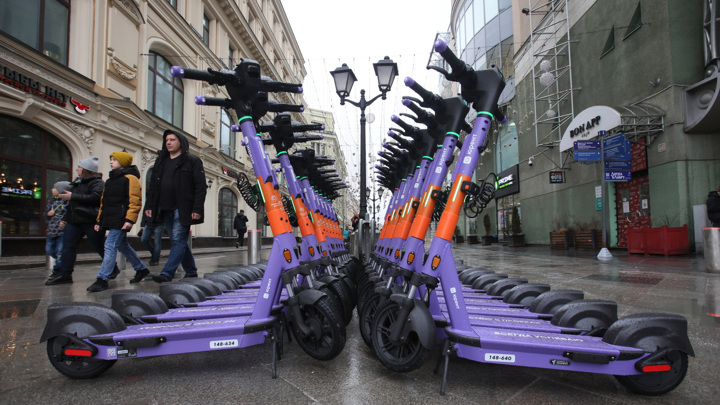 В центре Москвы ограничат каршеринг и аренду электросамокатов