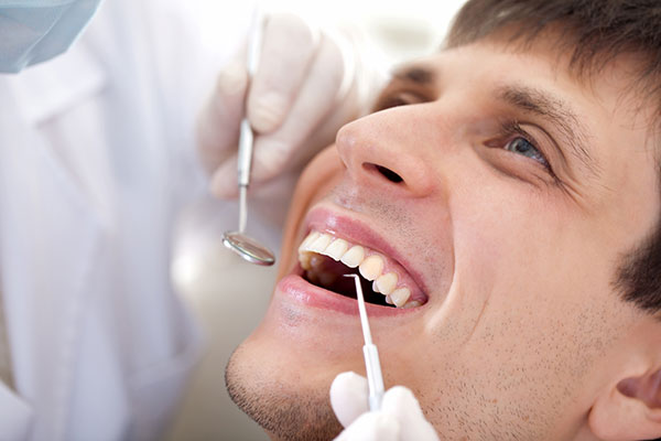 Регулярные проверки и профилактика в стоматологическом лечении