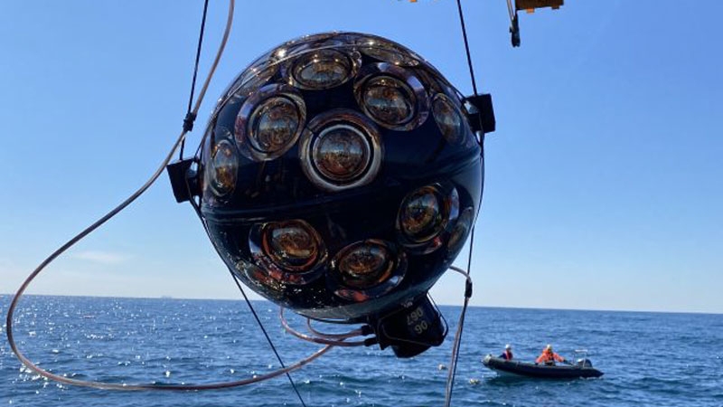 Детектор на дне Средиземного моря поймал нейтрино с рекордно высокой энергией — у него внегалактическое происхождение