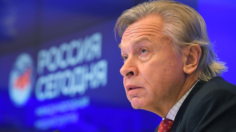 Пушков прокомментировал решение Макрона о созыве экстренного евросаммита