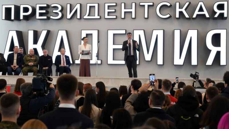 В Президентской академии открылась выставка о восстановлении Европы