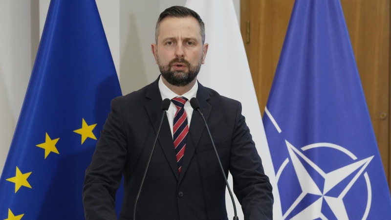 Министр обороны Польши жестко высказался об украинцах
