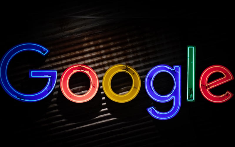 Доминирование Google пошатнулось — его доля на мировом рынке поиска скатилась ниже 90 % впервые за десять лет