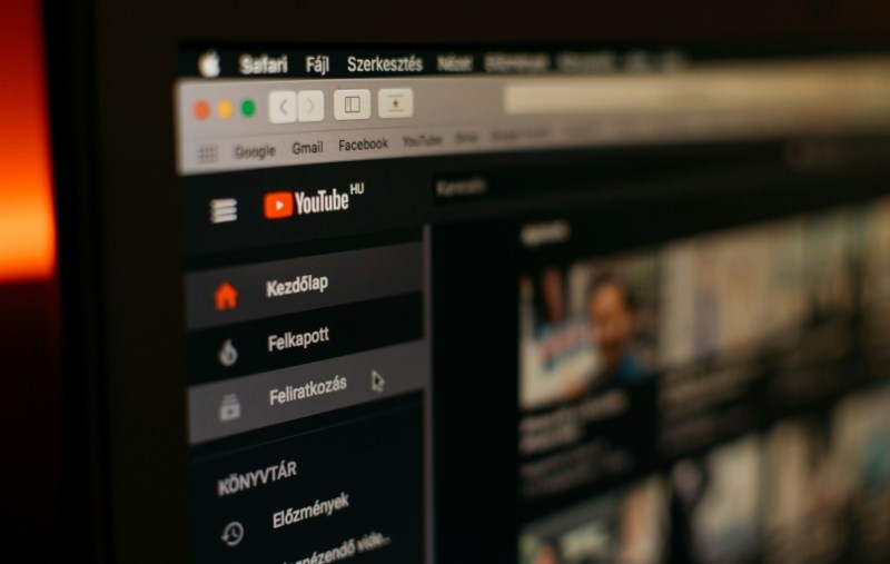 Несмотря на замедление, YouTube в четыре раза обошёл VK по размещению рекламы у блогеров в России