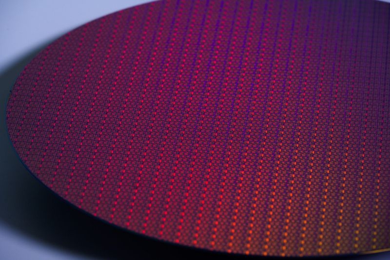 Intel прекратила платить клиентам, чтобы те покупали её процессоры