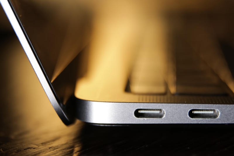 Microsoft наведёт порядок с USB-C — порты во всех ноутбуках заработают как положено