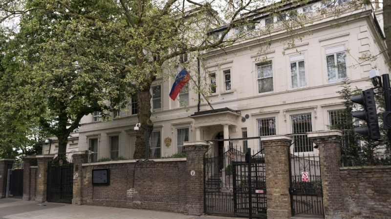 Посольство в Британии отвергло обвинения в "растущей агрессии" России