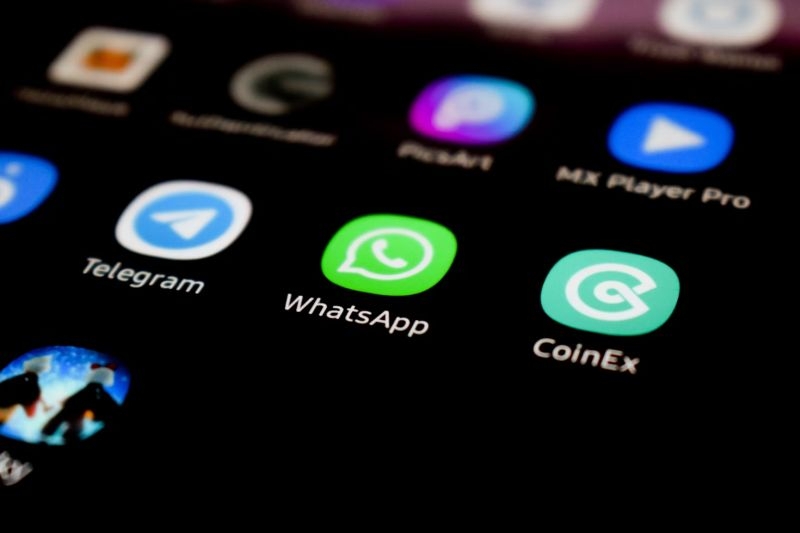 В мессенджере WhatsApp появятся реклама и платные подписки