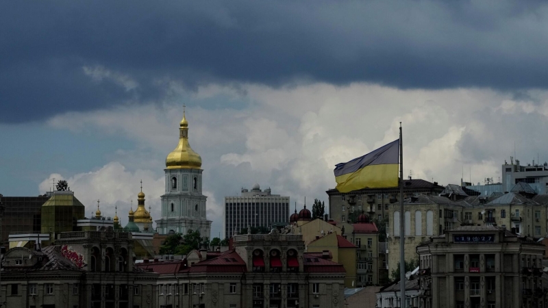 "Заговор в самом сердце": на Западе раскрыли, кто рушит Украину изнутри