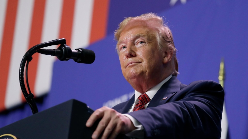 Эксперт назвал сделку фон дер Ляйен с Трампом ужасной для Европы