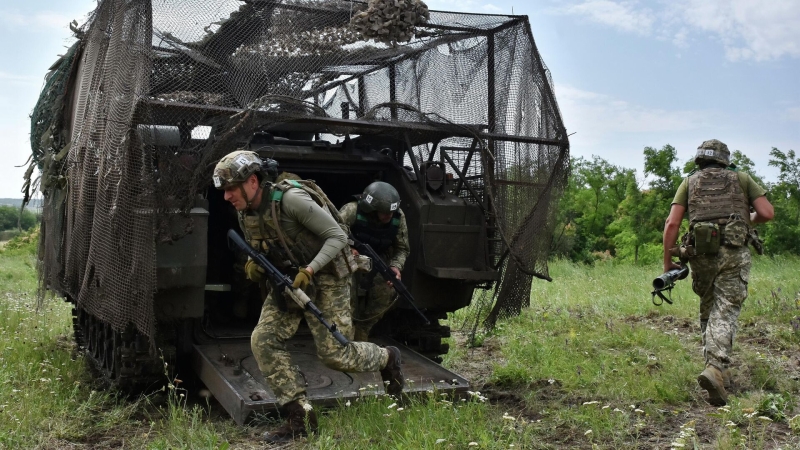 СМИ узнали, когда у Украины могут закончиться средства на войну